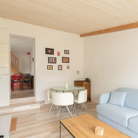 Charmante Maison Aux Moutiers