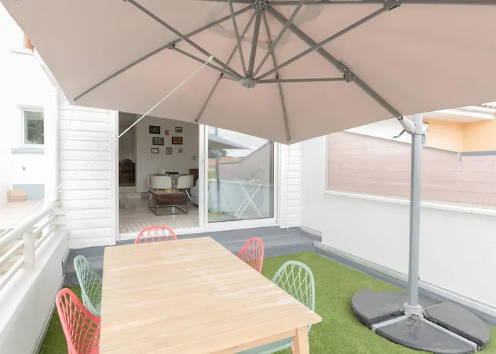 Maison Aux Moutiers - Wifi - Terrasse 別荘 *